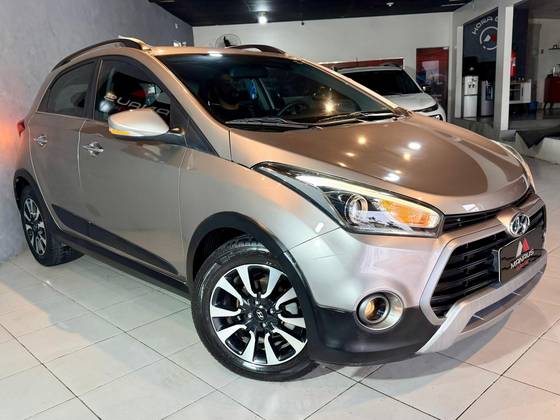 HYUNDAI HB20X 1.6 16V PREMIUM FLEX 4P AUTOMÁTICO